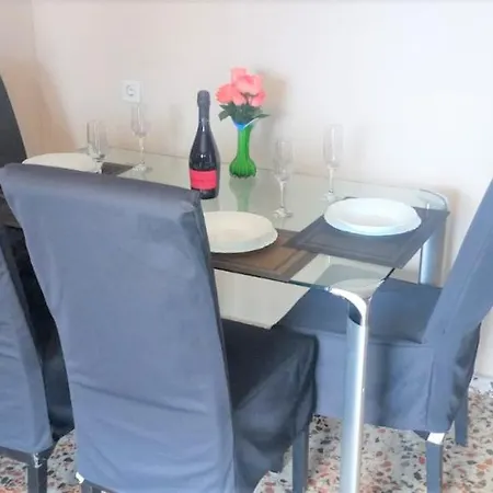 Fantastic Location - Ground Floor In Walking Distance To The Appartamento Torrevieja