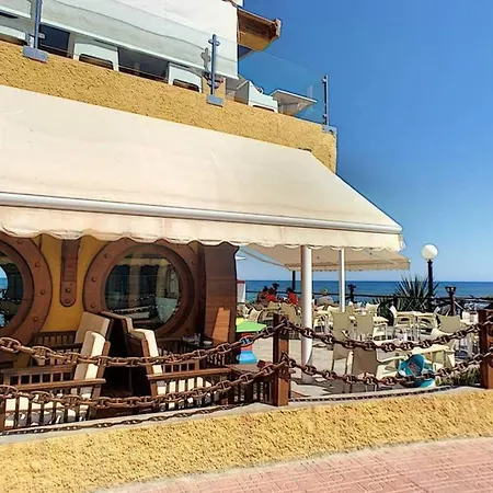Fantastic Location - Ground Floor In Walking Distance To The Apartamento