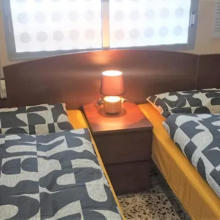 Apartamento Fantastic Location - Ground Floor In Walking Distance To The